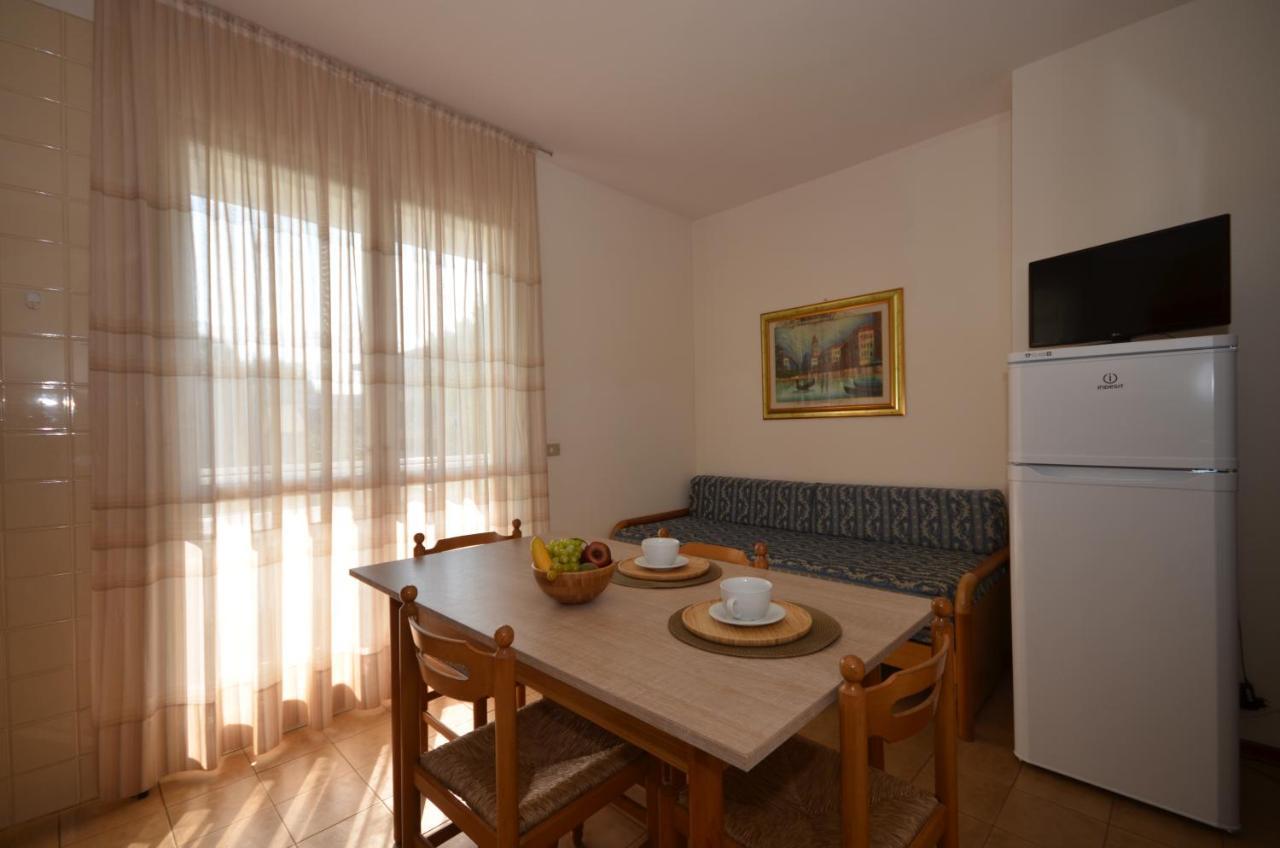 Appartamenti Sirio Via Pesci 6,8,14 Bibione Kültér fotó